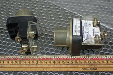 Load image into Gallery viewer, Allen Bradley 800T-PD24 Ser T Pilot Lights W/ 800T-N291N Ser B Modules Lot of 2