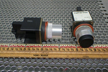 Load image into Gallery viewer, Allen Bradley (1) 800MR-A3 Ser A Orange & (1) 800MR-B2 Ser A Black Pushbuttons
