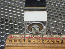 Load image into Gallery viewer, Allen Bradley 800MS-X024 800MR-D6 800MR-PT16S 800MR-NX2Q And More (Lot of 12)