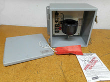 Load image into Gallery viewer, Dynamatic EATON 64-20-60-FE Coil 60Amps With 15-18-60 Type 12&13 Enclosure Used