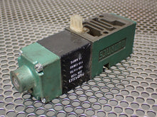Load image into Gallery viewer, Numatics 082SA432K Solenoid Valve 120V 50/60Hz 226-703B Coil Used See All Pics