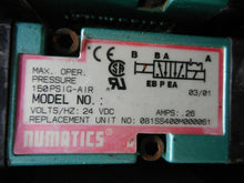 Load image into Gallery viewer, Numatics (5) 081SS400M & (4) 081SS400M000061 Solenoid Valves With Flexiblok Base