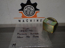 Load image into Gallery viewer, Dwyer 1823-40 Pressure Switch New No Box See All Pictures