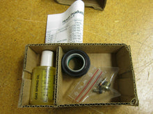 Load image into Gallery viewer, Hyson Products Tanker 2 Gas Spring T2LSK-750 Seal Kit NEW