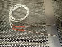 Load image into Gallery viewer, 220V 300W 12 07 Heater Cartridges See Pictures For Specs New No Box (Lot of 2)