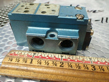 Load image into Gallery viewer, Mac Valves 992B-PM-111JB Solenoid Valve 10-150PSI Used With Warranty