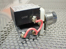 Load image into Gallery viewer, Westinghouse OT3PF 5676D14G06 Push To Test Light (No Bulb) OT2B Contact Block