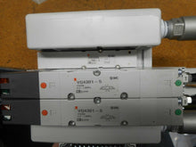 Load image into Gallery viewer, SMC VV5QC41-0303TTD0 Manifold ARBQ4000-00 Regulators VQ4301-5 & VVQ4000-10A-1