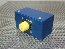 Load image into Gallery viewer, Banner B3-1500 Industrial Control Plug-In Module 0-10 Time/Sensitivity New