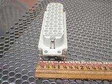 Load image into Gallery viewer, Thomas & Betts 300V 10A 250V Female Connector No Housing New Old Stock