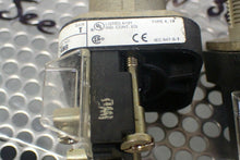 Load image into Gallery viewer, Allen Bradley 800T-PD24 Ser T Pilot Lights W/ 800T-N291N Ser B Modules Lot of 2