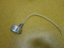 Load image into Gallery viewer, HeatBand 1S125-100LAP Heater 125W 240V LBM2 New Old Stock