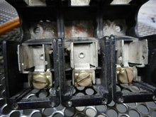 Load image into Gallery viewer, 233-44 Fuse Holder 30A 250V 3Pole Used With Warranty