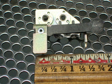 Load image into Gallery viewer, Undewriter Lab 11SM1028-H58 0.1A-125VAC 30VDC Snap Switches New (Lot of 3)