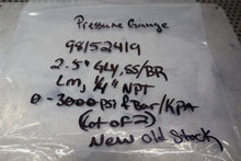 Load image into Gallery viewer, 98152419 2.5" GLY SS/BR LM 1/4" NPT Pressure Gauges 0-3000PSI New (Lot of 2)