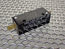 Load image into Gallery viewer, Unimax WL 8715 Snap Switch 15A 125, 250VAC New No Box (Lot of 4) See All Pics