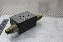 Load image into Gallery viewer, 819867468 FL Manifold Valve Block Used With Warranty See All Pictures