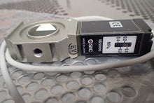 Load image into Gallery viewer, SMC IS1000M-4-Q Pressure Switch 0.1-0.4MPa New Old Stock See All Pictures