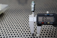 Load image into Gallery viewer, CEJN 103205151 64973506 1/8" R Male Nipples New Old Stock (Lot of 10)