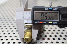 Load image into Gallery viewer, 98152419 2.5" GLY SS/BR LM 1/4" NPT Pressure Gauges 0-3000PSI New (Lot of 2)