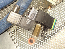 Load image into Gallery viewer, Nordson 8503591 Hot Melt Glue Head 240V 147W W/ 274796 Hose 16Ft 240V 504W Used