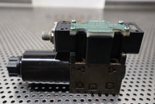 Load image into Gallery viewer, NACHI SE-G01-A3X-GRV-D2-40 Solenoid Valve Used With Warranty See All Pictures