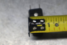 Load image into Gallery viewer, Leecraft 57-00 75W 125V Lamp Sockets New Old Stock (Lot of 34)