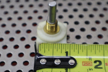 Load image into Gallery viewer, ACCORD SR-407 PSS-23 P385-8-XN Rotary Switches New Old Stock (Lot of 2)