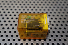 Load image into Gallery viewer, 211D10-464B 007-9818213 Relays 18VDC Coil New Old Stock (Lot of 5)