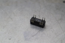 Load image into Gallery viewer, Magnecraft W117 DIP 4 W171 DIP 5 Reed Relays New Old Stock (Lot of 9)