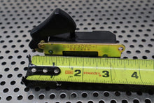 Load image into Gallery viewer, FUJISOKU SGE220RD-1 Switches 20(15)A 125V 10(7.5)A 250V New Old Stock (Lot of 5)