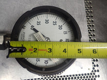 Load image into Gallery viewer, HOKE 6801L8Y Gauge Valve & 238A520-01 Pressure Gauge 0-40 0-20 H2O" Used
