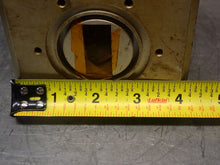 Load image into Gallery viewer, TRANSCO 82152 33D04400 Waveguide Switch SPDT Latching 28VDC 5.85-8.20GHZ