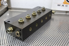 Load image into Gallery viewer, 819 868 089FL Manifold Valve Block With Fittings Used With Warranty See All Pics