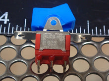 Load image into Gallery viewer, AGUT ALCOSWITCH A201J1ZQ6 Rocker Switches New Old Stock (Lot of 25)