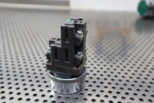 Load image into Gallery viewer, (2) IDEC ABN AC125V 5A AC300V 10A Pushbuttons W/ (6) BS010E Contacts Used