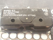 Load image into Gallery viewer, Unimax WHB152-9-Y 22A 125, 277VAC 15A 480VAC Snap Switches New (Lot of 5)