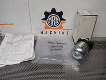 Load image into Gallery viewer, Master Pneumatic L28D-3 3/8 Lubricator 150PSI 125F New Old Stock