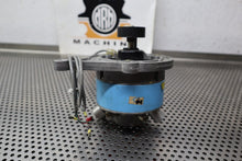 Load image into Gallery viewer, Pacific Scientific 33VM62-101-5 P500-1003 Rev T Motor 6.4 Torque NEW See Pics