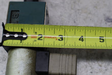 Load image into Gallery viewer, Bosch 0 810 091 212 Control Valve 315bar With (1) 1 837 001 227 Coil 24VDC Used