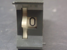 Load image into Gallery viewer, 01INV Thumbwheel Switches #0-7 New Old Stock (Lot of 5)