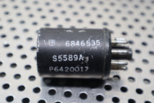Load image into Gallery viewer, 6846535 S5589A P6420017 Relays Used With Warranty (Lot of 5)