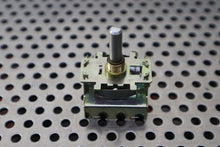 Load image into Gallery viewer, (Lot of 22) Miscellaneous Potentiometers New & Used With Warranty See All Pics