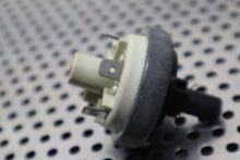 Load image into Gallery viewer, Type 901 C26311-H27-C13 Pressure Switch New Old Stock See All Pictures