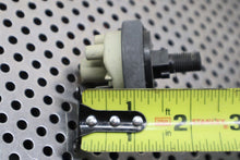 Load image into Gallery viewer, Type 901 C26311-H27-C13 Pressure Switch New Old Stock See All Pictures