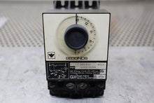 Load image into Gallery viewer, Eagle Signal BR13A6 Timer 120V 60Hz 0-15Sec. Used With Warranty See All Pictures