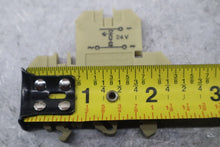 Load image into Gallery viewer, Contra Clip RKD 4 Terminal Blocks 27A 300V New Old Stock (Lot of 8)