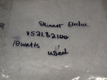Load image into Gallery viewer, Skinner V52LB2100 Solenoid Valve 24V 60Hz 100PSI 10W 1/8 Orifice Used Warranty