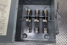 Load image into Gallery viewer, Square D 92351 Series T04 30A 240VAC Double Throw Switch New See All Pictures