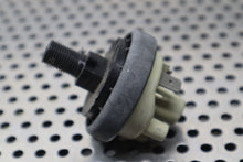 Load image into Gallery viewer, Type 901 C26311-H27-C13 Pressure Switch New Old Stock See All Pictures